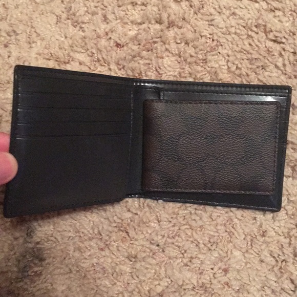 Authentic Men's Coach Compact ID Wallet - Picture 4 of 8